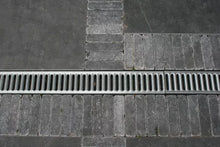 Afbeelding in Gallery-weergave laden, ACO Hexaline Goot met Verzinkt Rooster 100cm